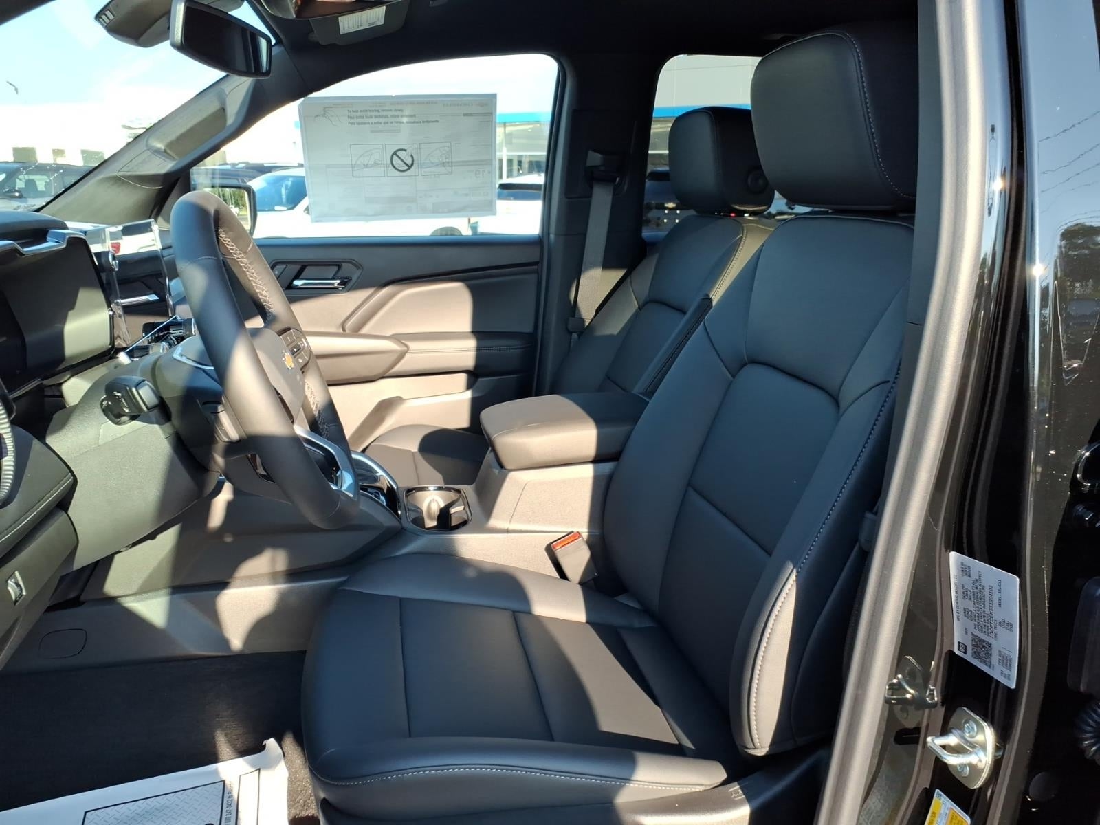 2026 Chevrolet Colorado LT - Photo 11