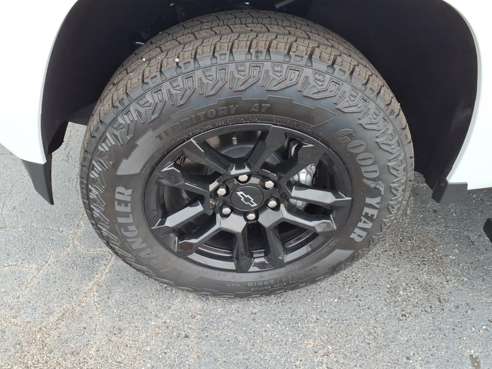 2026 Chevrolet Colorado Z71 - Photo 10