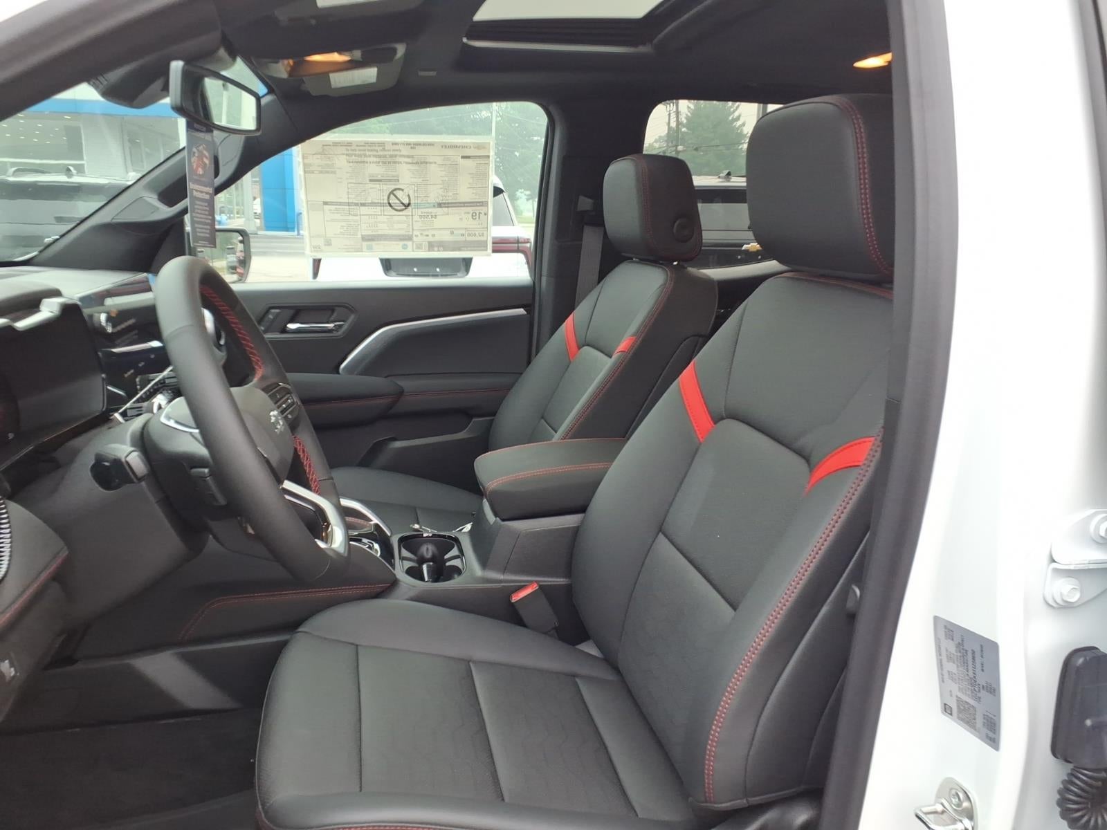 2026 Chevrolet Colorado Z71 - Photo 12