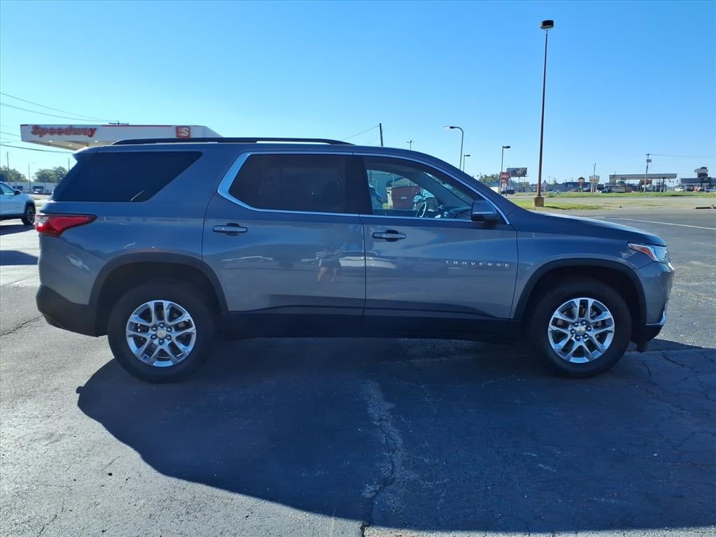 2021 Chevrolet Traverse LT Cloth
