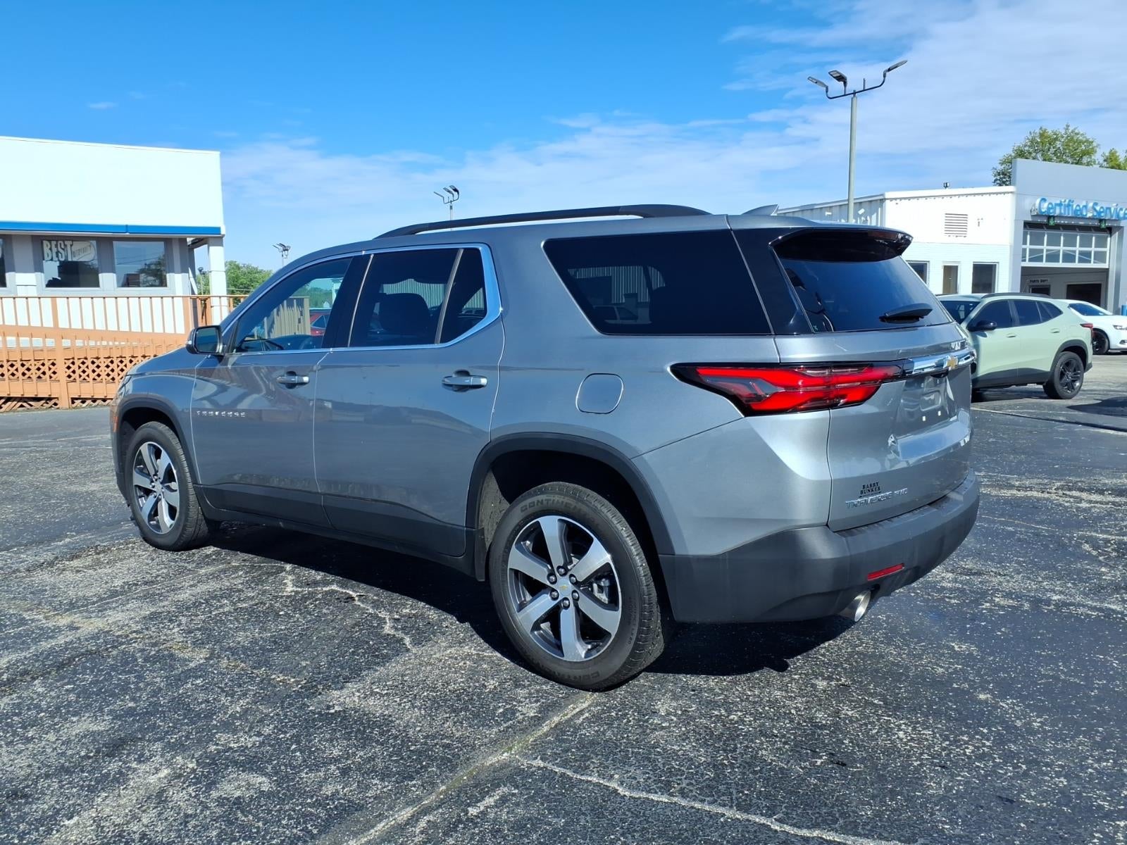 2023 Chevrolet Traverse LT Leather