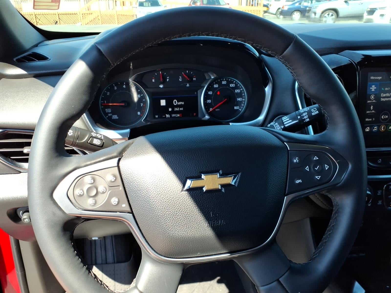 2023 Chevrolet Traverse LT Leather