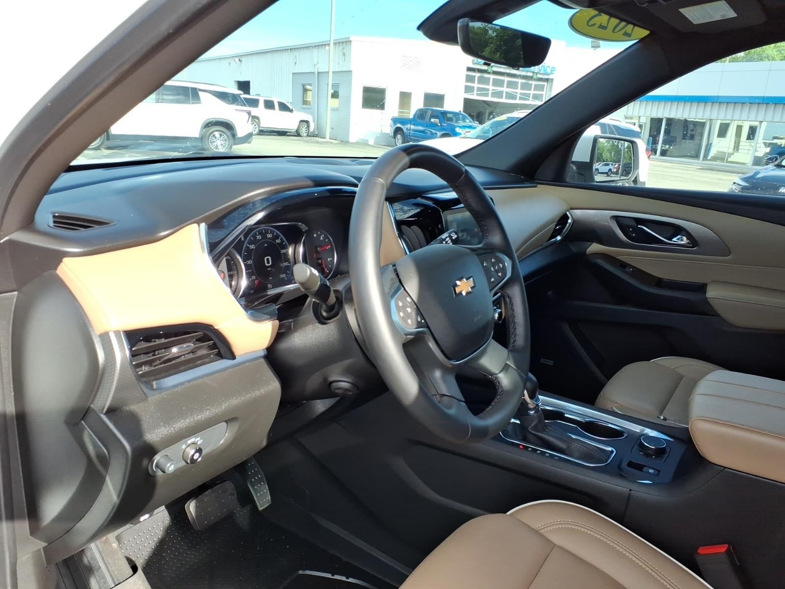 2023 Chevrolet Traverse Premier