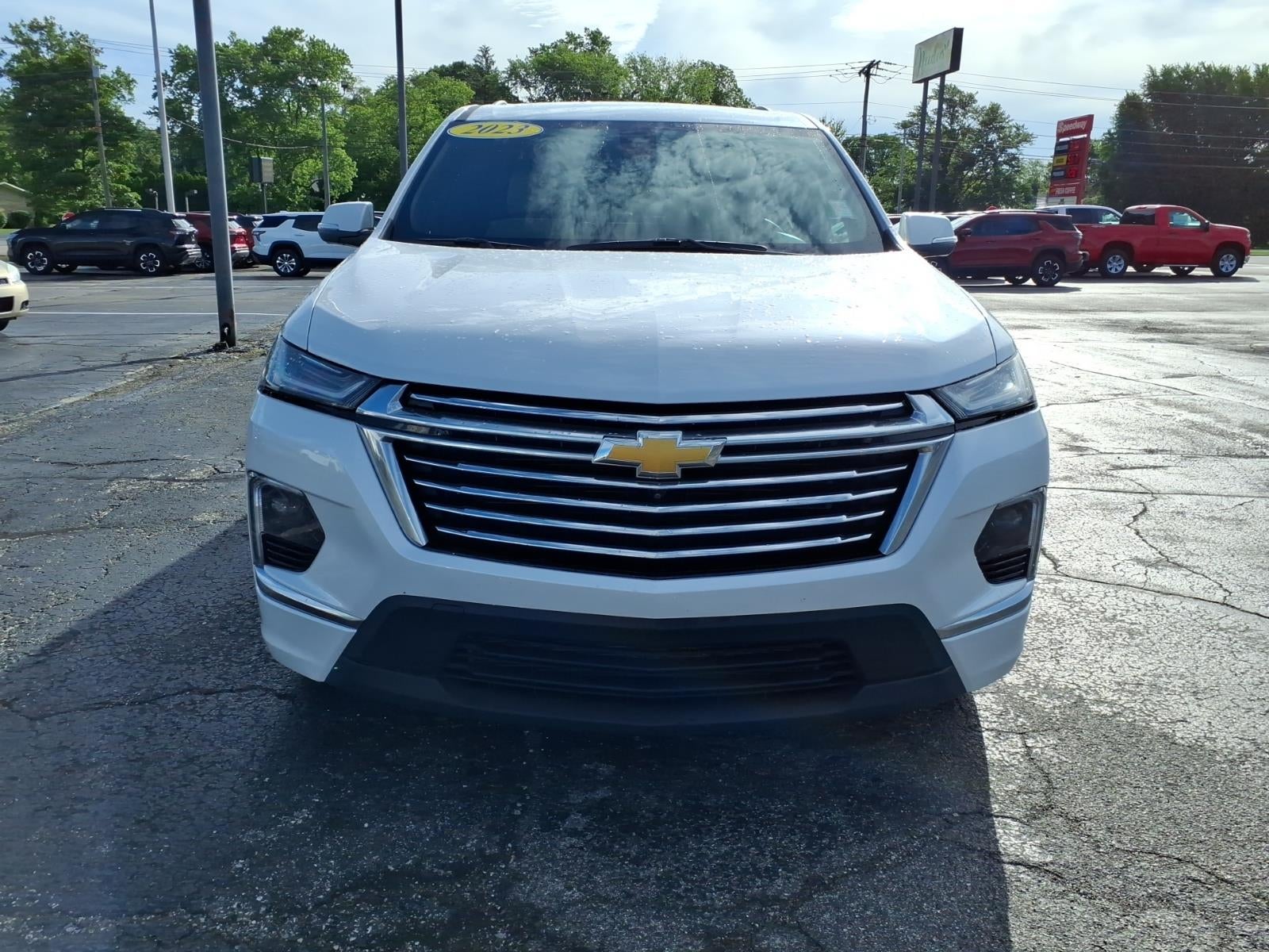 2023 Chevrolet Traverse Premier