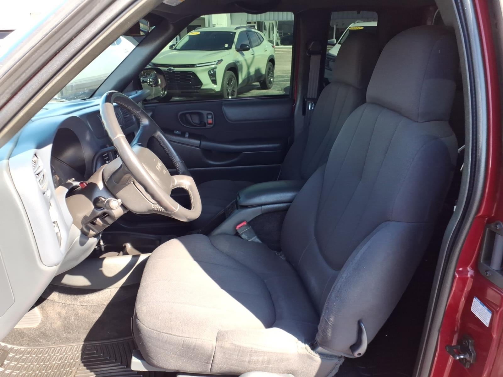 2003 GMC Sonoma SLS