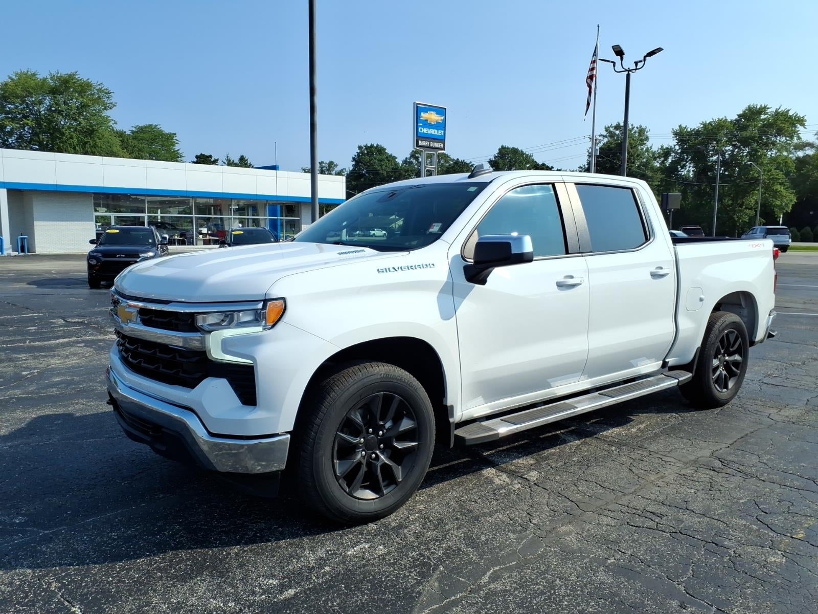 2024 Chevrolet Silverado 1500 LT (2FL)