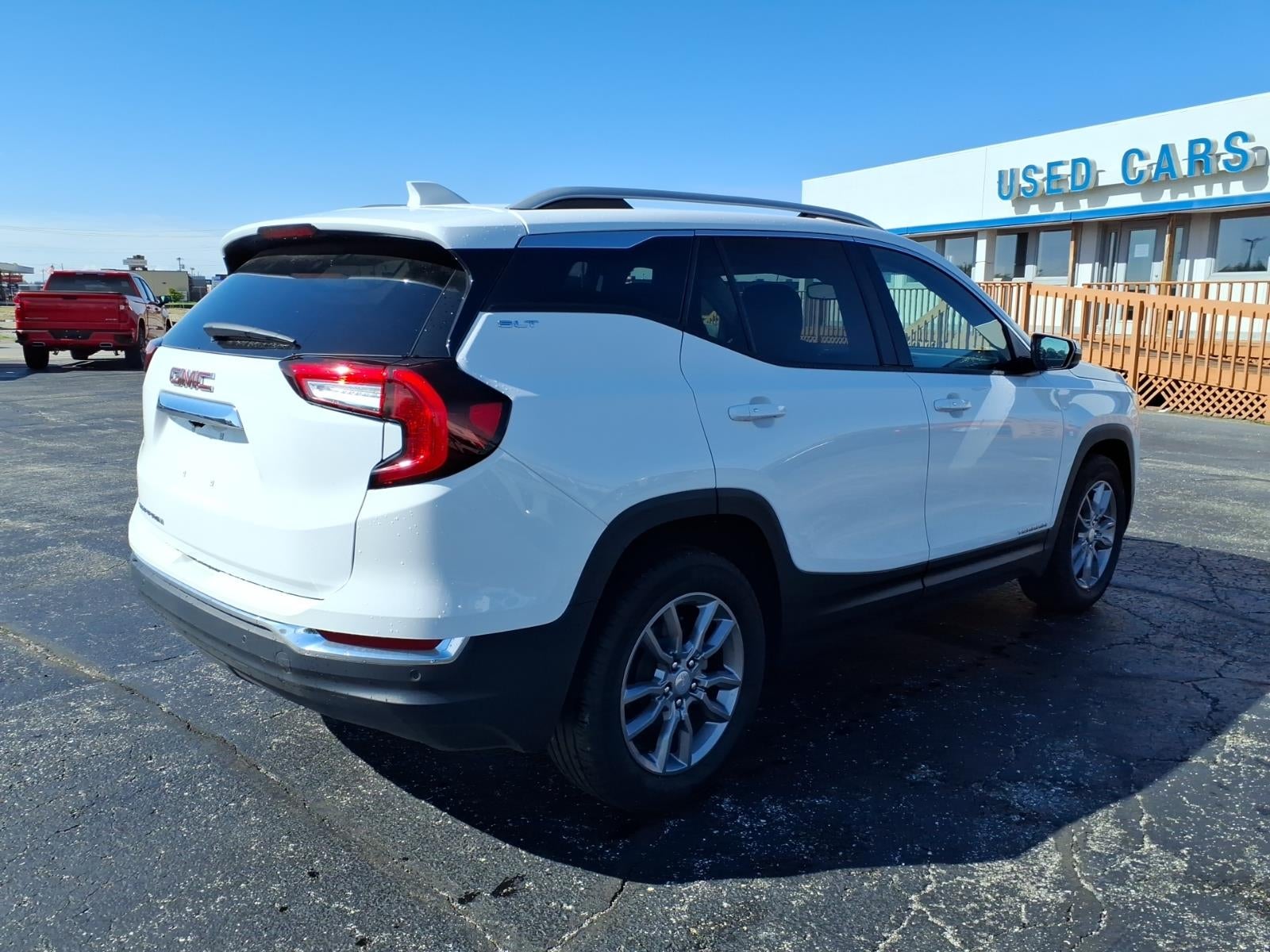 2024 GMC Terrain SLT
